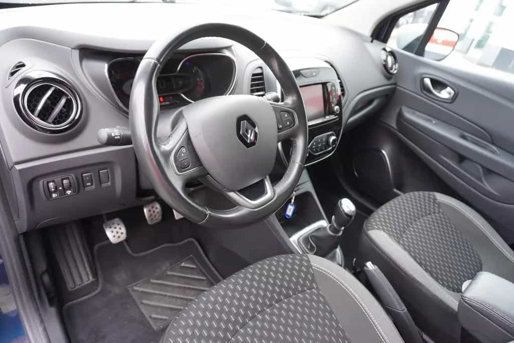 Renault Captur 1.3 TCE Navi Kamera Totwinkel Sitzheizung 05/2019-photo-7