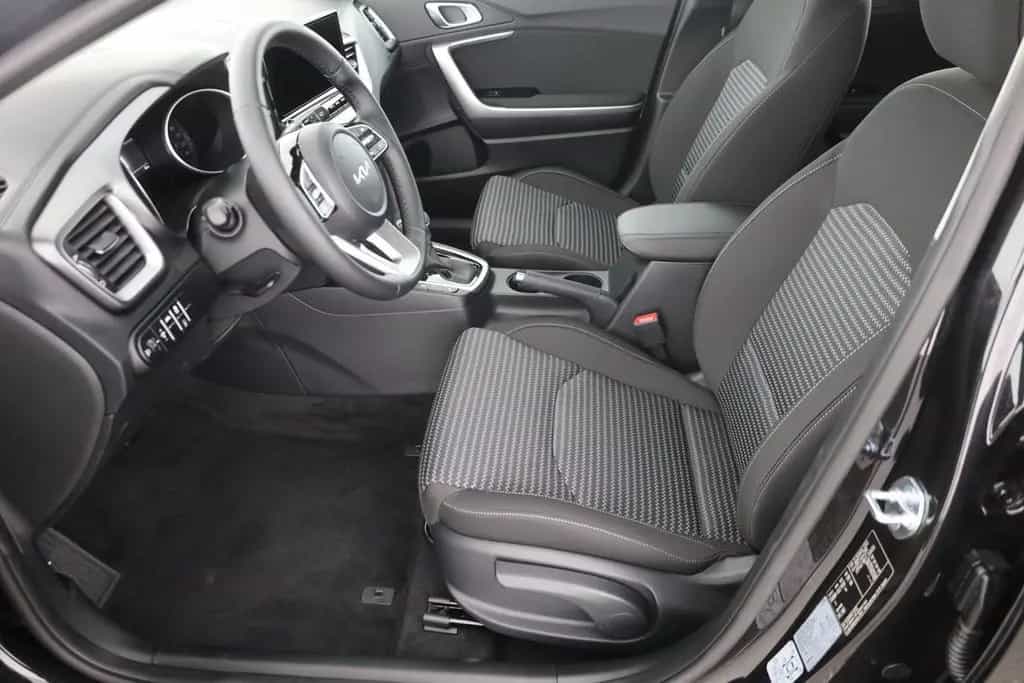 Kia XCeed 1.6 GDI Aut. LED Navi Kamera 03/2026-photo-21