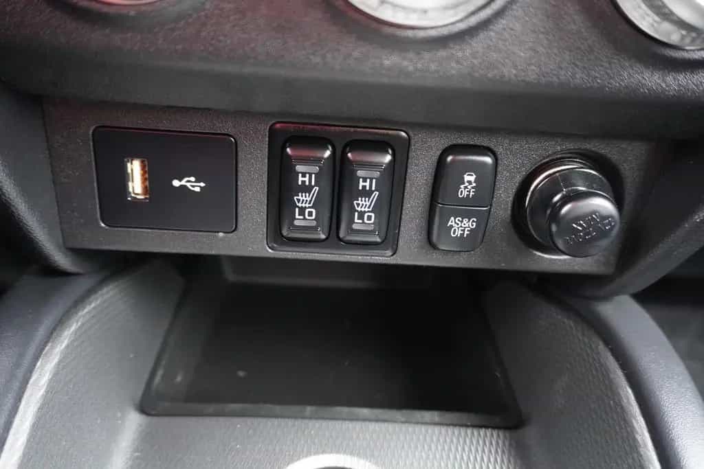 Mitsubishi ASX 2.0 2WD LED Kamera Sitzheizung Tempomat DAB 09/2020-photo-18