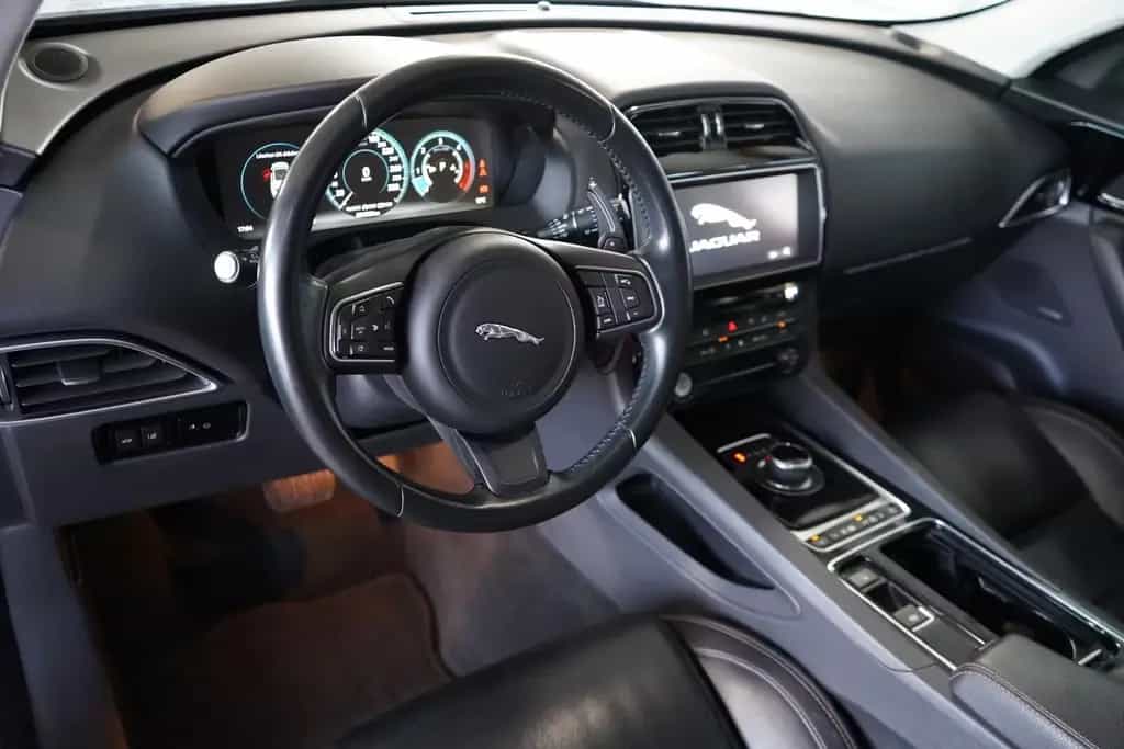 Jaguar F-Pace 3.0 AWD Prestige Panorama Navi Standheizu 09/2016-photo-10