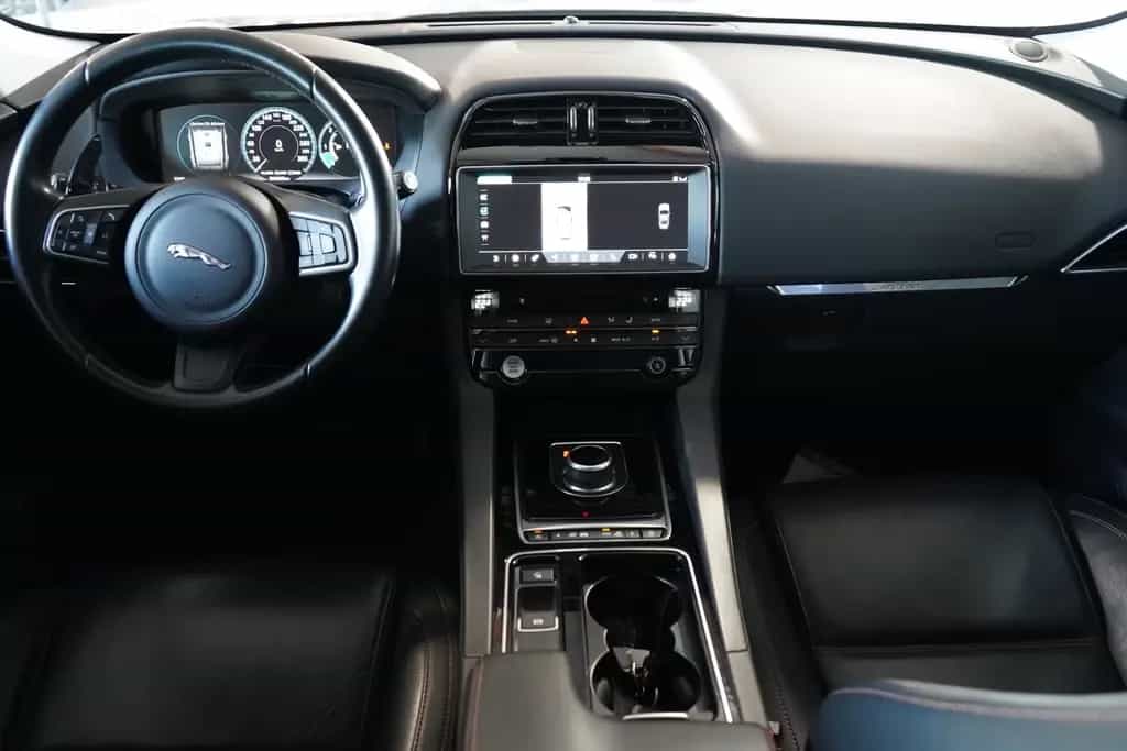 Jaguar F-Pace 3.0 AWD Prestige Panorama Navi Standheizu 09/2016-photo-12
