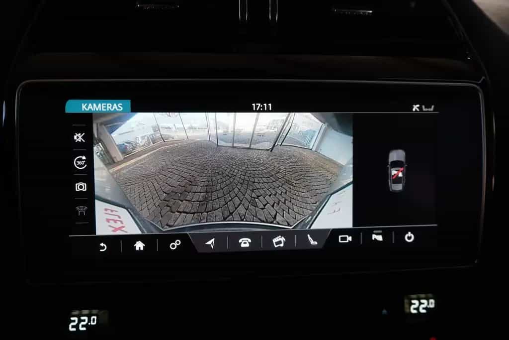 Jaguar F-Pace 3.0 AWD Prestige Panorama Navi Standheizu 09/2016-photo-19