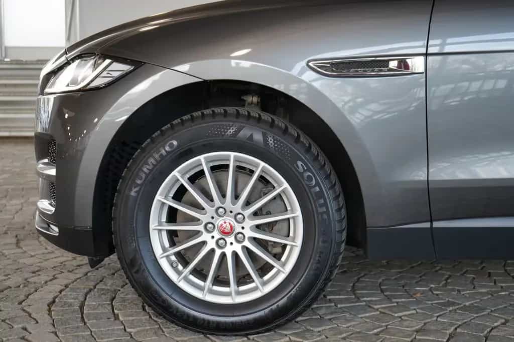Jaguar F-Pace 3.0 AWD Prestige Panorama Navi Standheizu 09/2016-photo-9