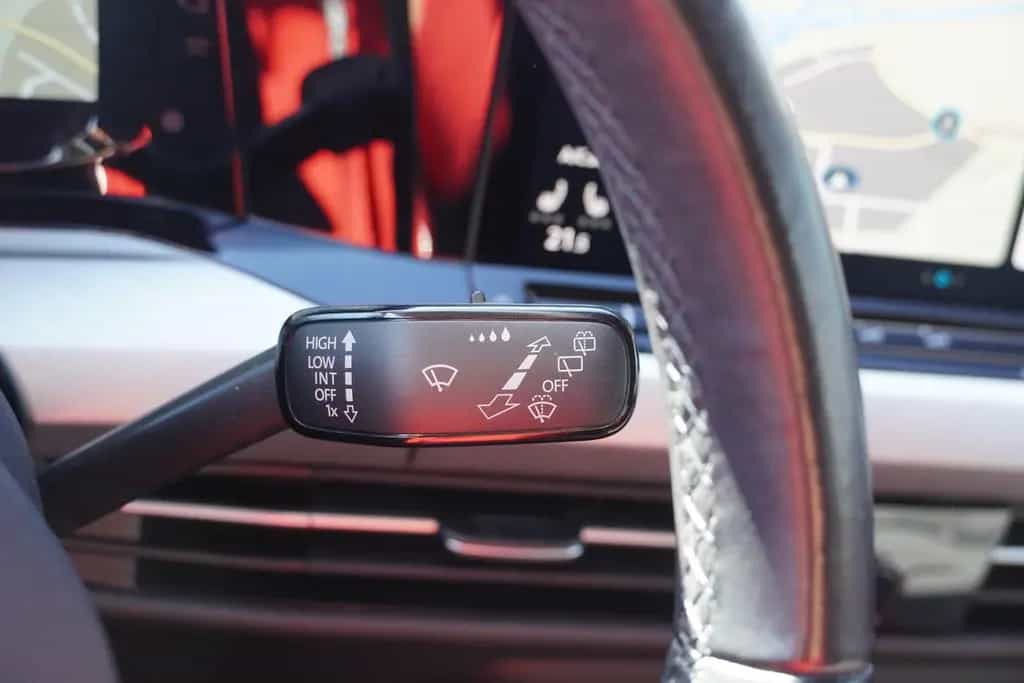 Volkswagen Golf VIII 1.5 Klimaaut. LED Navi PDC ACC USB 03/2020-photo-26