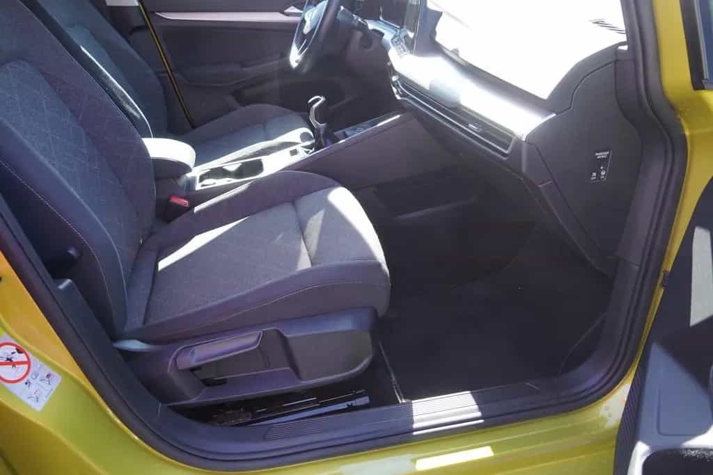 Volkswagen Golf VIII 1.5 Klimaaut. LED Navi PDC ACC USB 03/2020-photo-33