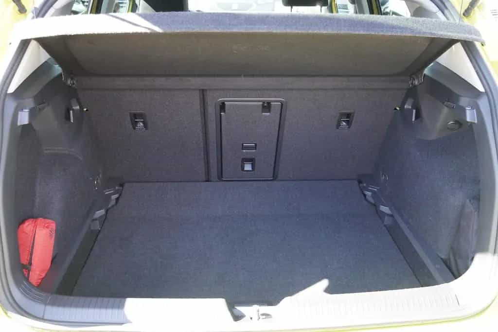 Volkswagen Golf VIII 1.5 Klimaaut. LED Navi PDC ACC USB 03/2020-photo-37