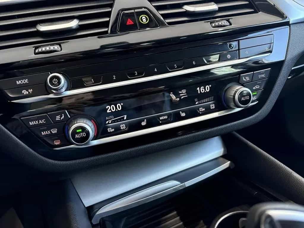 BMW 520 d AHK SHZ RFK LED Navi Leder Luftfederung Di 04/2022-photo-11