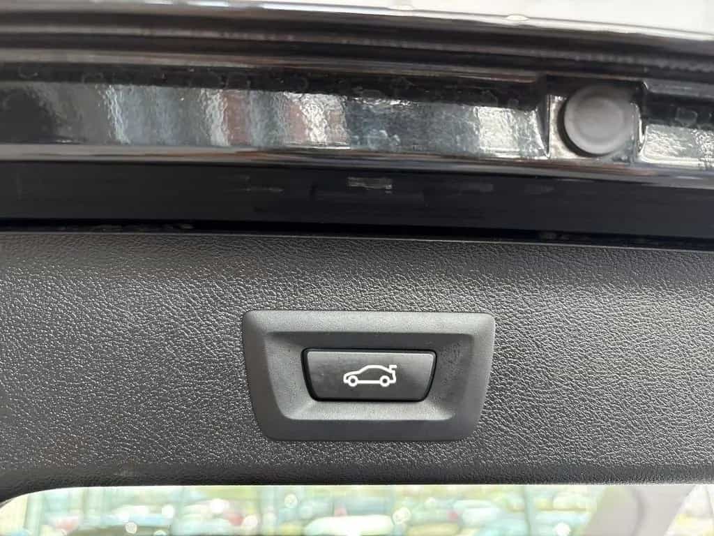 BMW 520 d AHK SHZ RFK LED Navi Leder Luftfederung Di 04/2022-photo-16