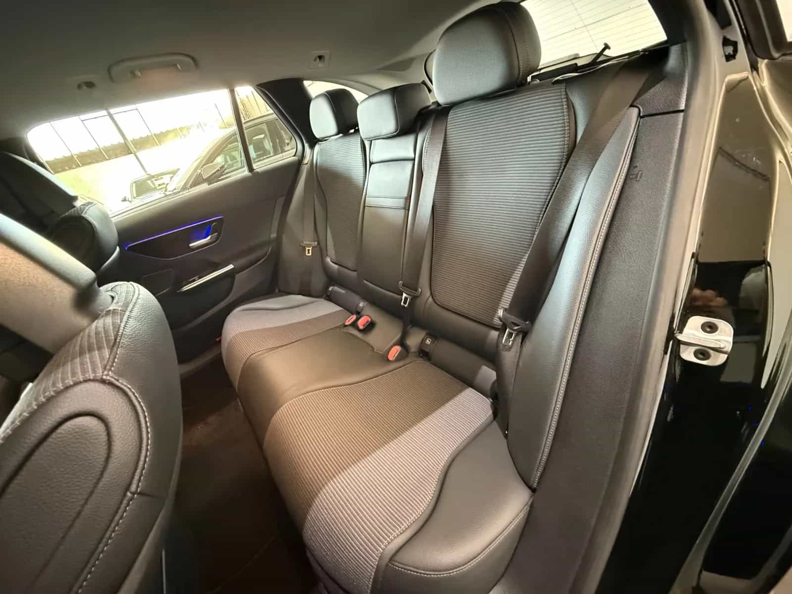 Mercedes-Benz C-Class 200 08/2022-photo-16