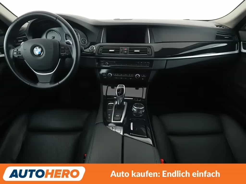 BMW 535 5er 535i xDrive Aut.*NAVI*LED*TEMPO*CAM*PDC*SHZ* 01/2017-photo-11
