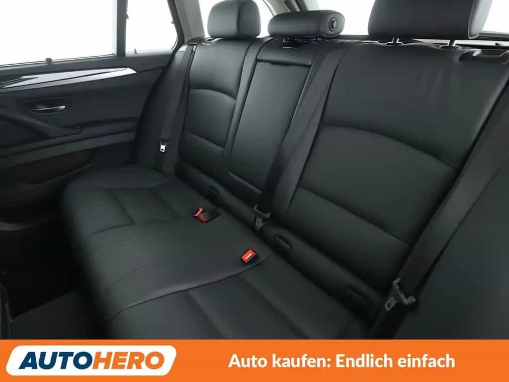 BMW 535 5er 535i xDrive Aut.*NAVI*LED*TEMPO*CAM*PDC*SHZ* 01/2017-photo-13