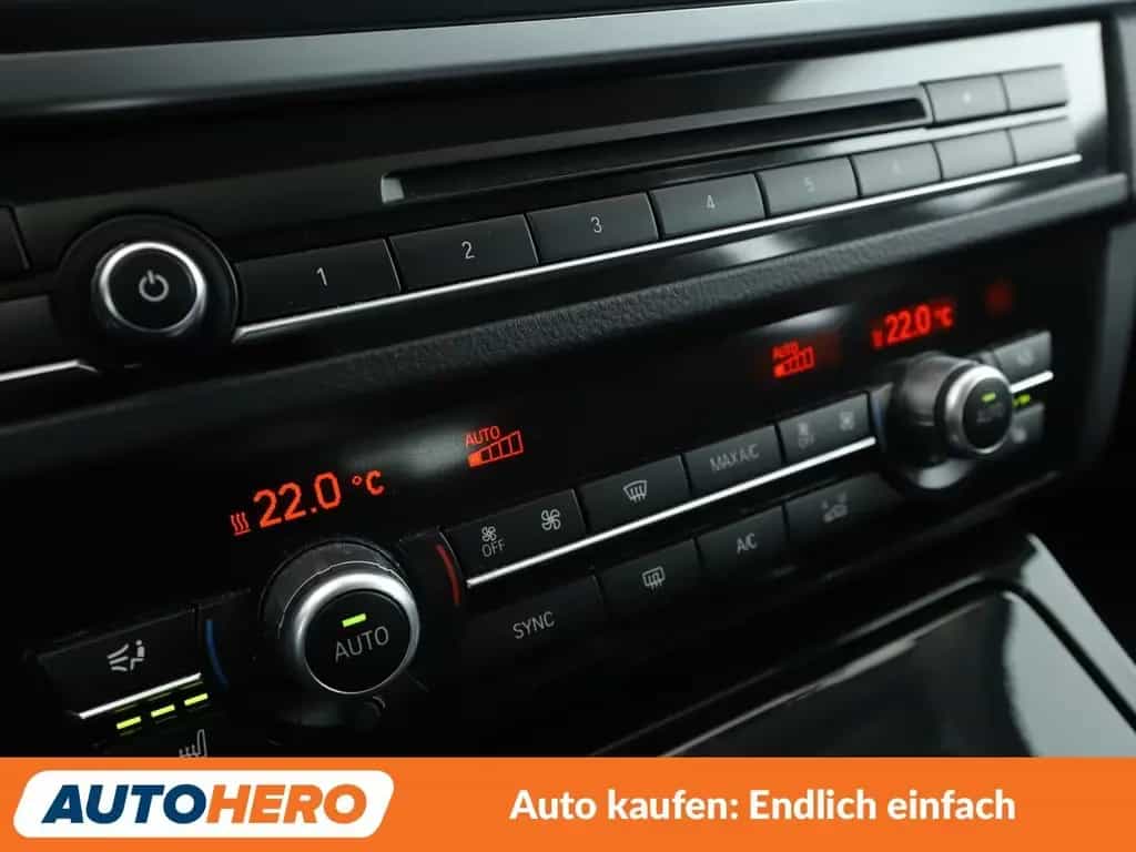 BMW 535 5er 535i xDrive Aut.*NAVI*LED*TEMPO*CAM*PDC*SHZ* 01/2017-photo-23