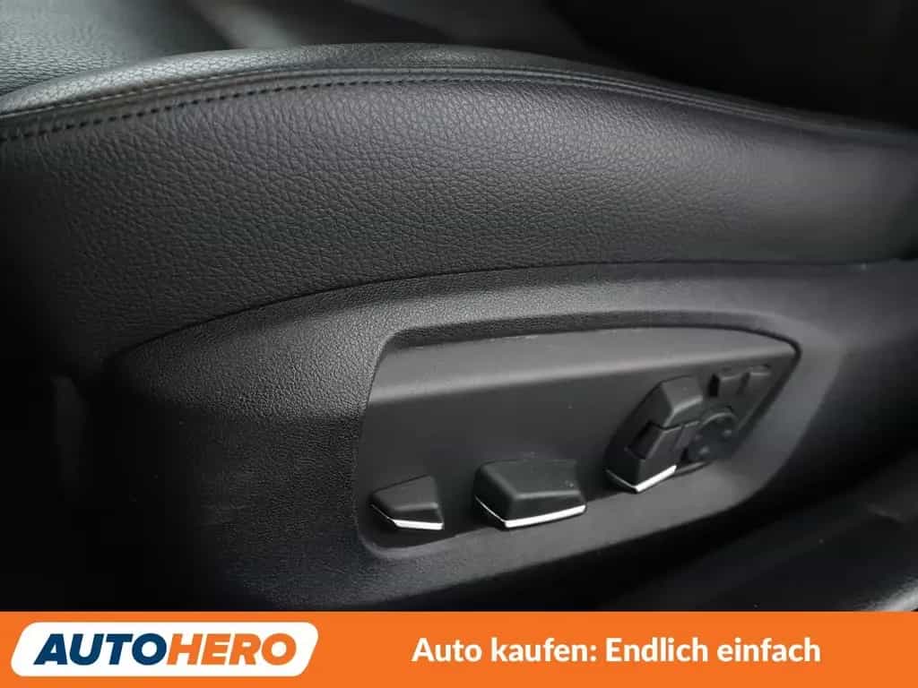 BMW 535 5er 535i xDrive Aut.*NAVI*LED*TEMPO*CAM*PDC*SHZ* 01/2017-photo-28