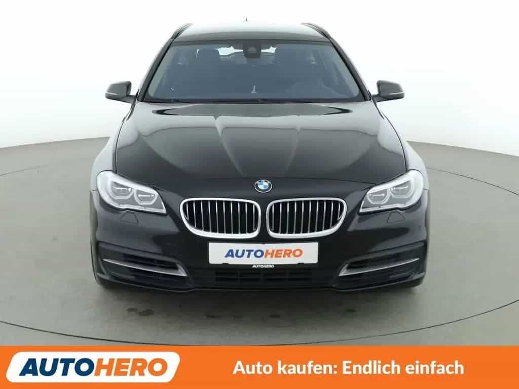 BMW 535 5er 535i xDrive Aut.*NAVI*LED*TEMPO*CAM*PDC*SHZ* 01/2017-photo-8