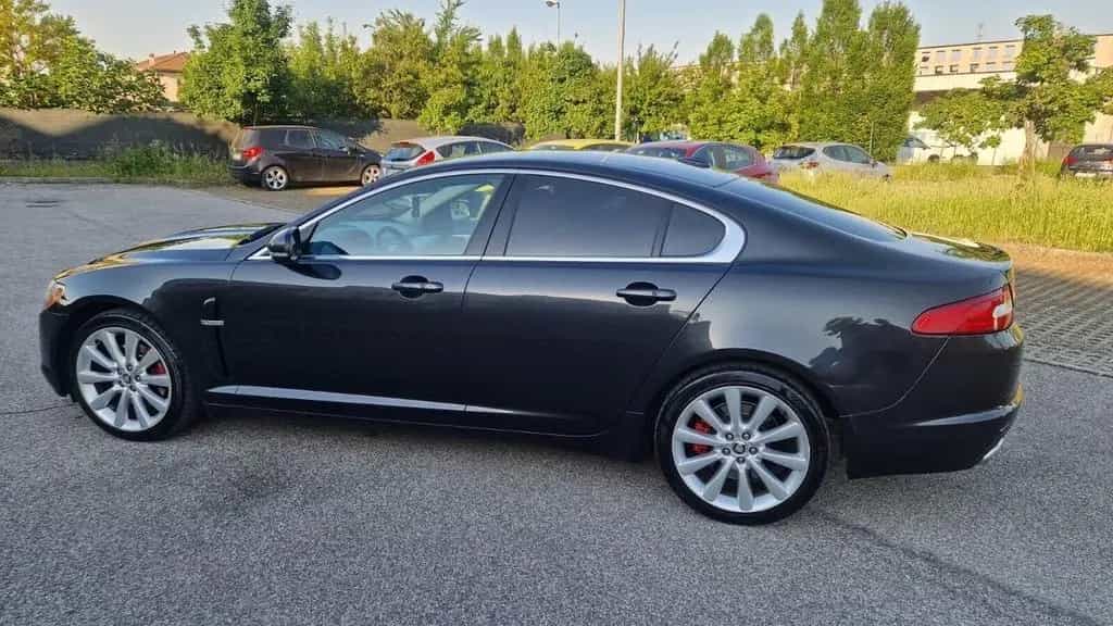 Jaguar XF 3.0 DS V6 Premium Luxury 06/2011-photo-10