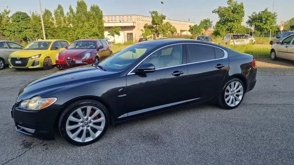 Jaguar XF 3.0 DS V6 Premium Luxury 06/2011-photo-12