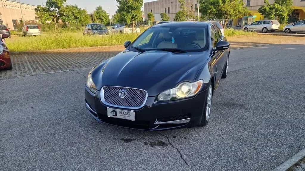 Jaguar XF 3.0 DS V6 Premium Luxury 06/2011-photo-14