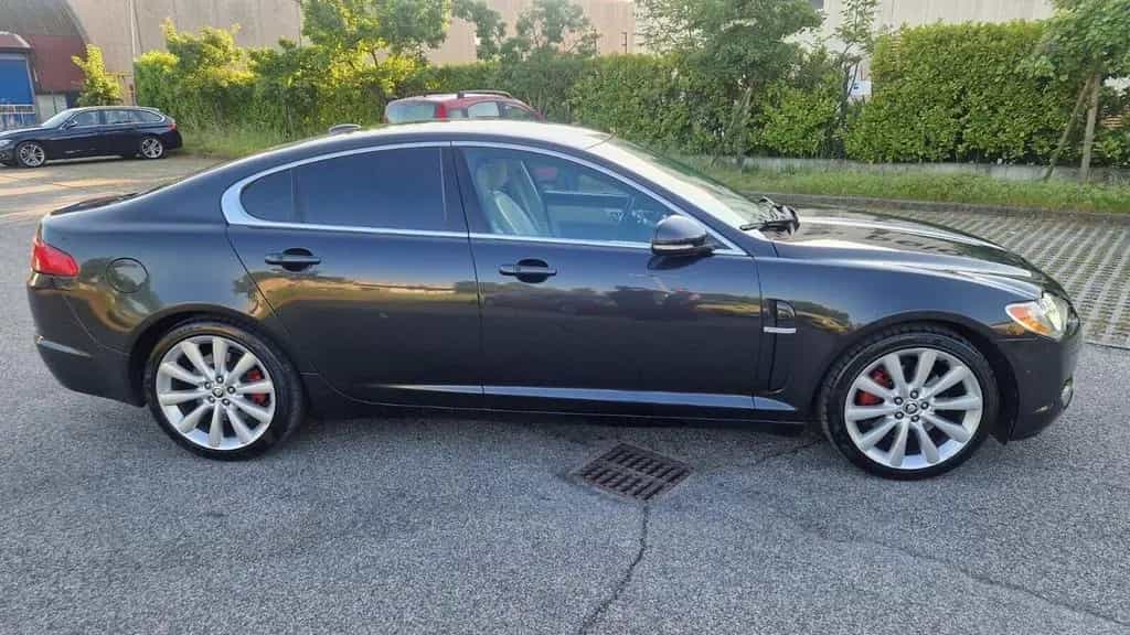 Jaguar XF 3.0 DS V6 Premium Luxury 06/2011-photo-5