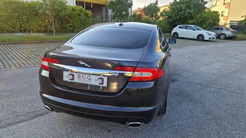 Jaguar XF 3.0 DS V6 Premium Luxury 06/2011-photo-6