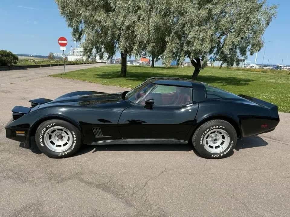 Corvette C3 05/1981-photo-1