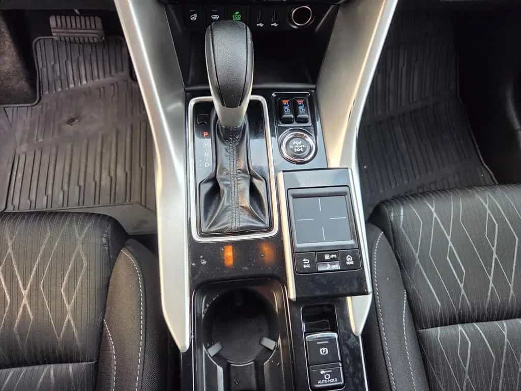 Mitsubishi Eclipse Cross Diamant Edition+ 4WD,Automatik,LED 06/2021-photo-17