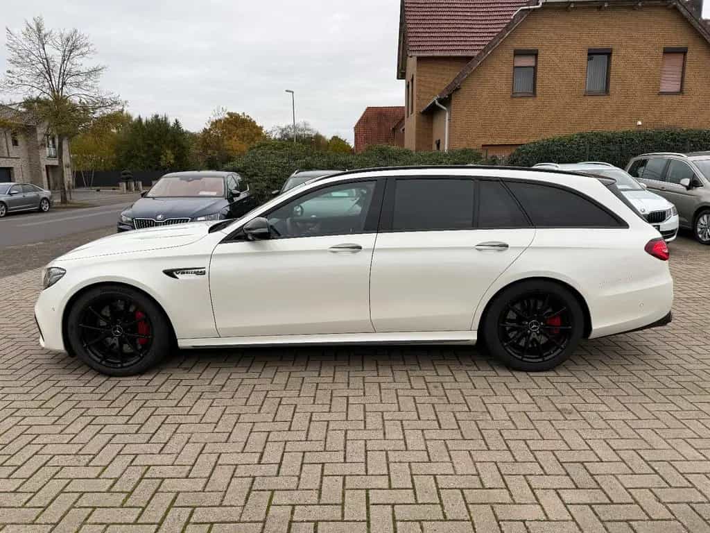 Mercedes-Benz E 63 AMG S, Pano, 360°, ACC, Standh., Burmester 03/2018-photo-1