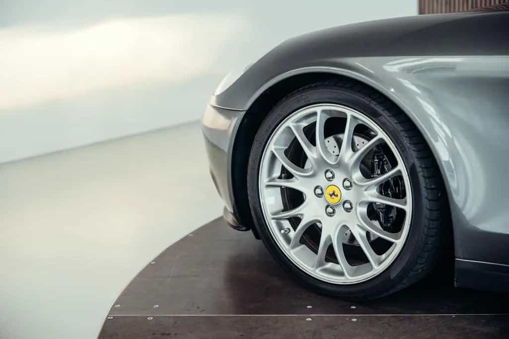 Ferrari 612 Scaglietti, Handschalter, low mileage 05/2005-photo-12