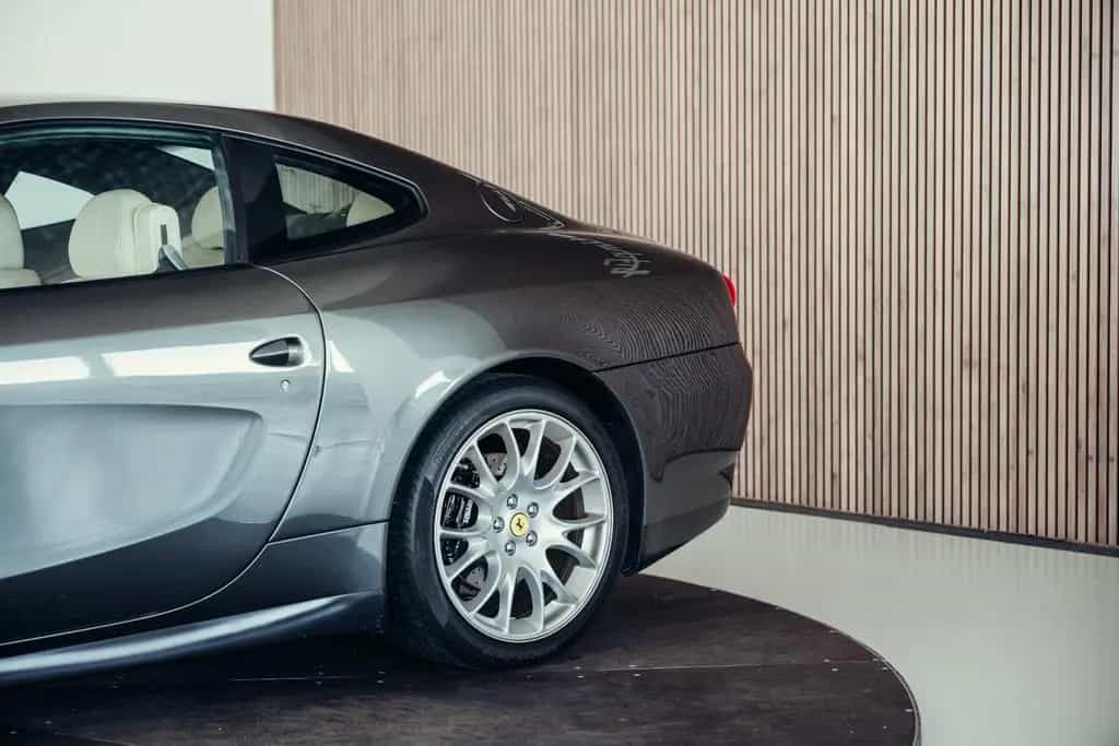 Ferrari 612 Scaglietti, Handschalter, low mileage 05/2005-photo-16