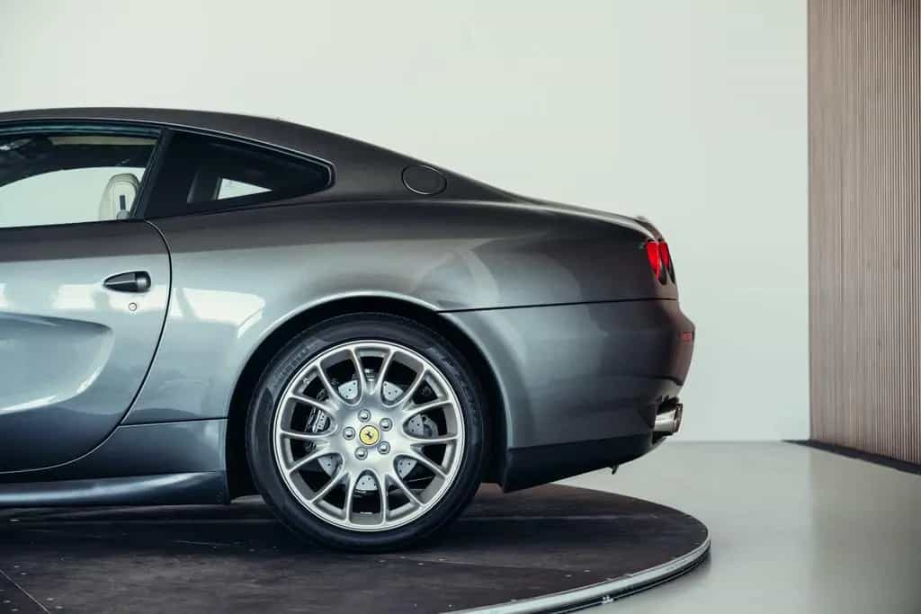 Ferrari 612 Scaglietti, Handschalter, low mileage 05/2005-photo-17