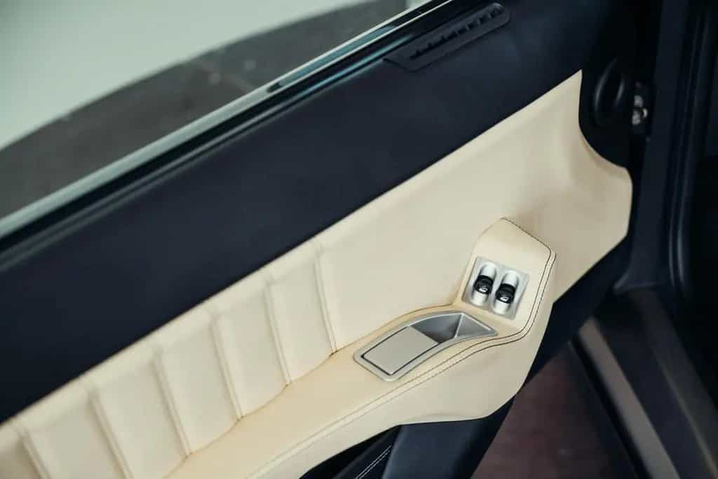 Ferrari 612 Scaglietti, Handschalter, low mileage 05/2005-photo-19