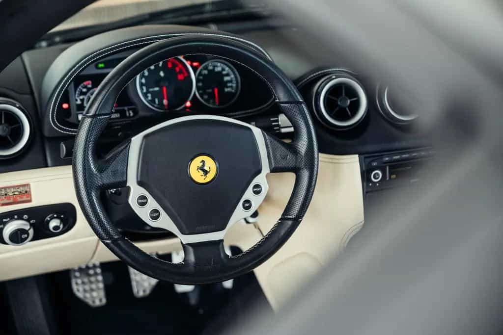 Ferrari 612 Scaglietti, Handschalter, low mileage 05/2005-photo-22