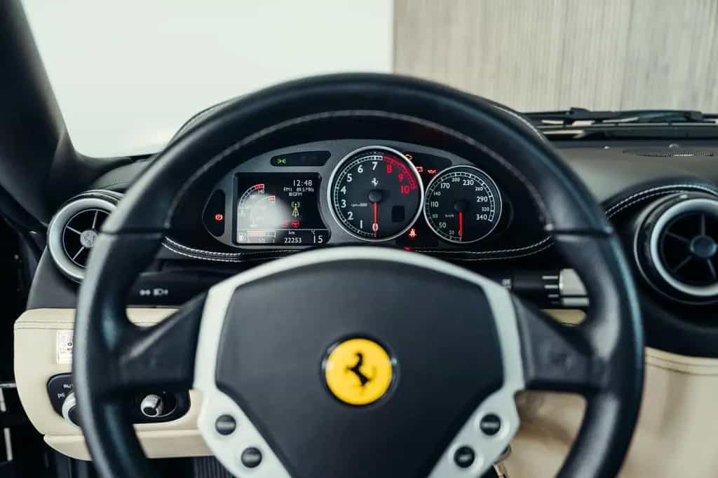 Ferrari 612 Scaglietti, Handschalter, low mileage 05/2005-photo-24