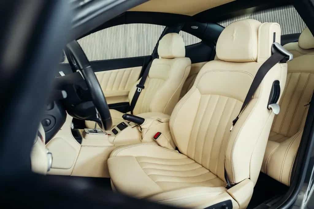 Ferrari 612 Scaglietti, Handschalter, low mileage 05/2005-photo-27