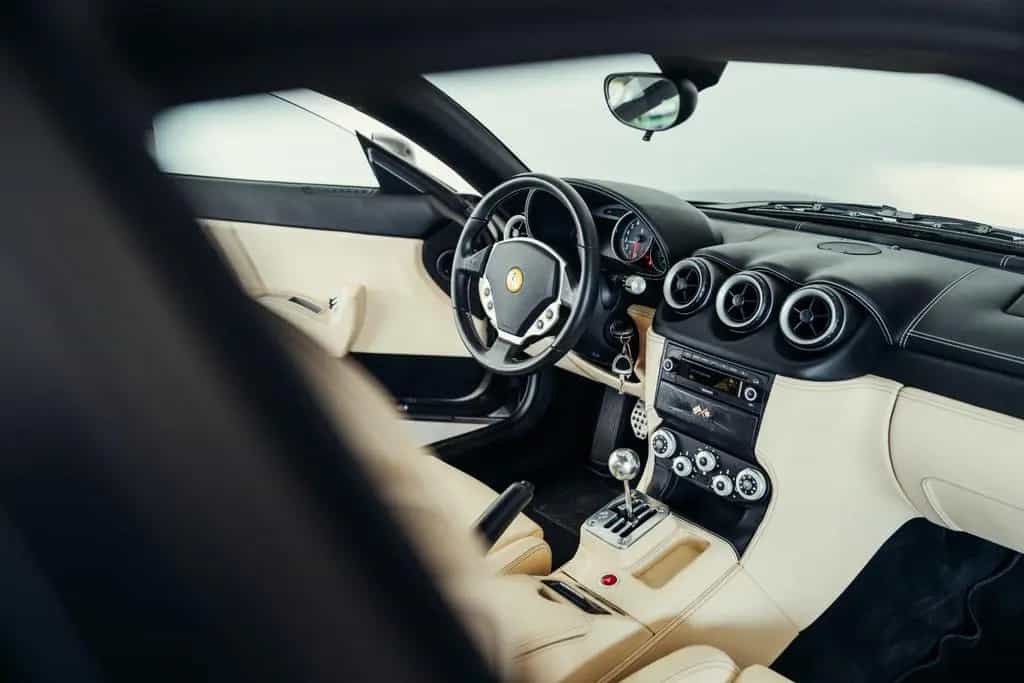 Ferrari 612 Scaglietti, Handschalter, low mileage 05/2005-photo-30