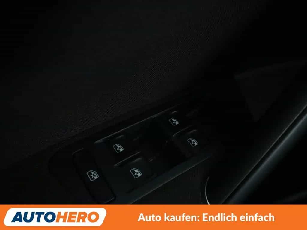 Volkswagen Golf VII 1.0 TSI IQ.DRIVE *NAVI*ACC*PDC*SHZ* 07/2019-photo-30
