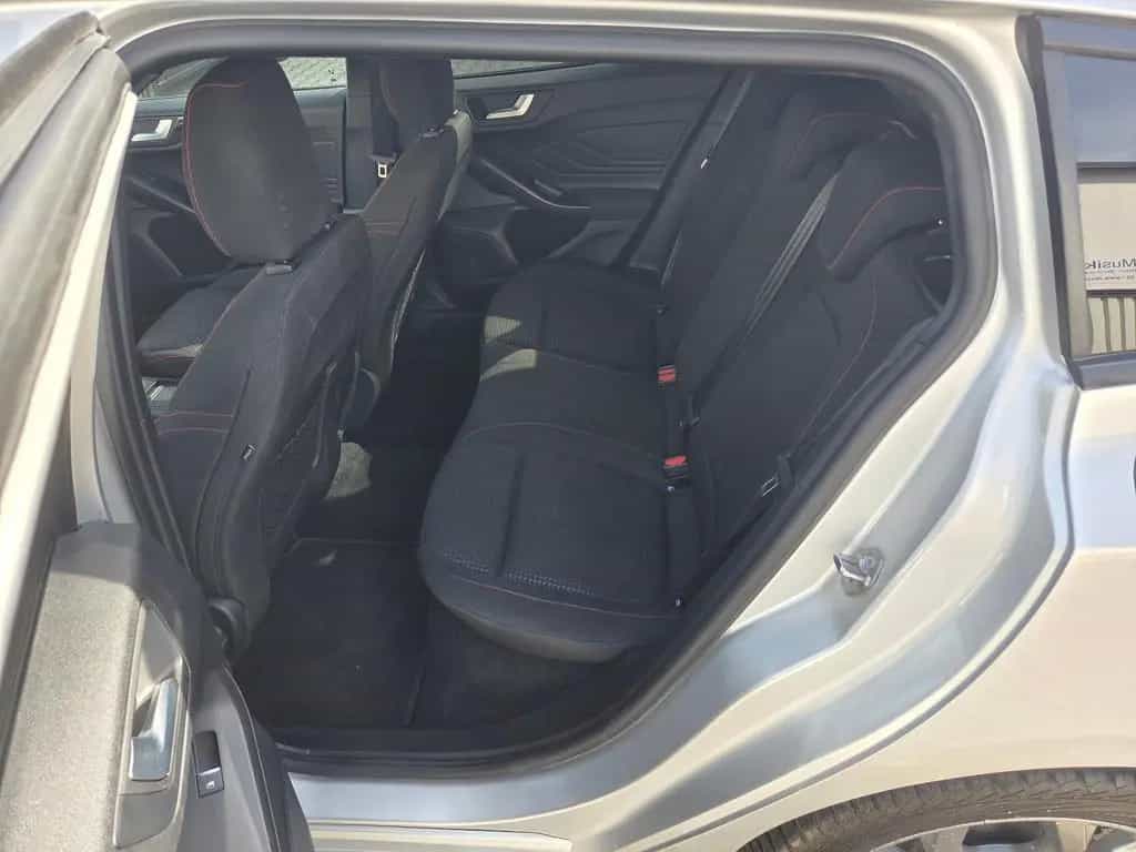 Ford Focus Turnier ST-Line Autom Navi LED Allwetter 06/2023-photo-13