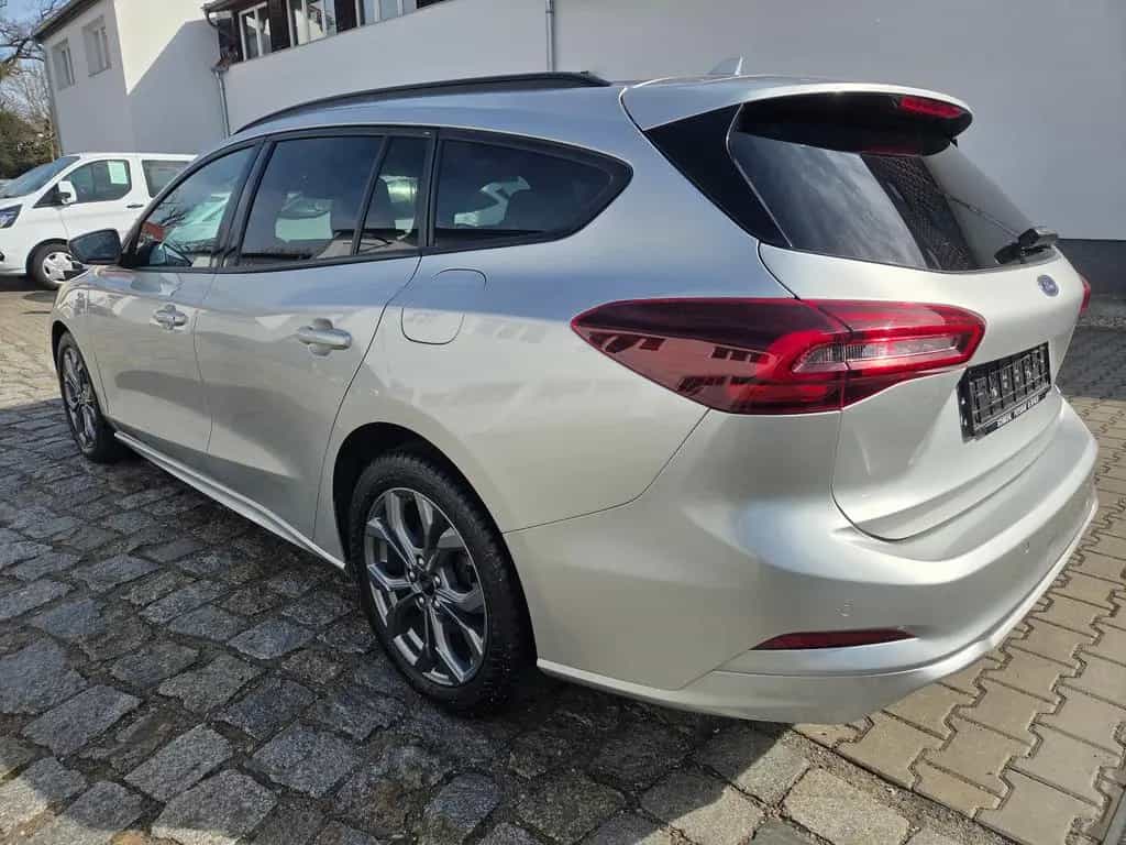 Ford Focus Turnier ST-Line Autom Navi LED Allwetter 06/2023-photo-2