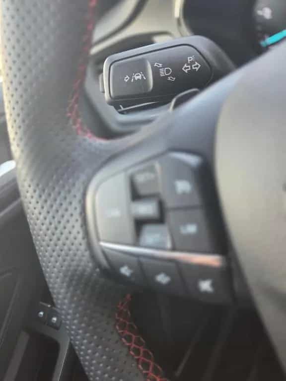 Ford Focus Turnier ST-Line Autom Navi LED Allwetter 06/2023-photo-28