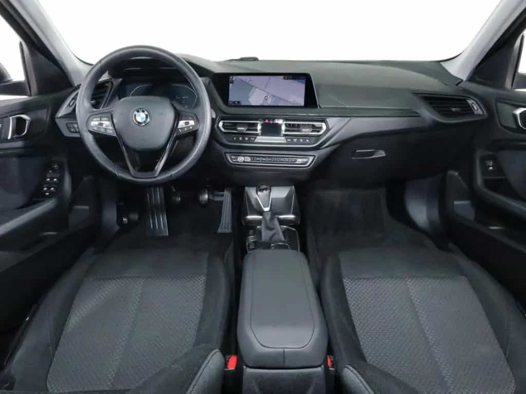 BMW 118 d LED PDC El.Spiegel SHZ NAVI Alarm Klimaaut 04/2022-photo-8
