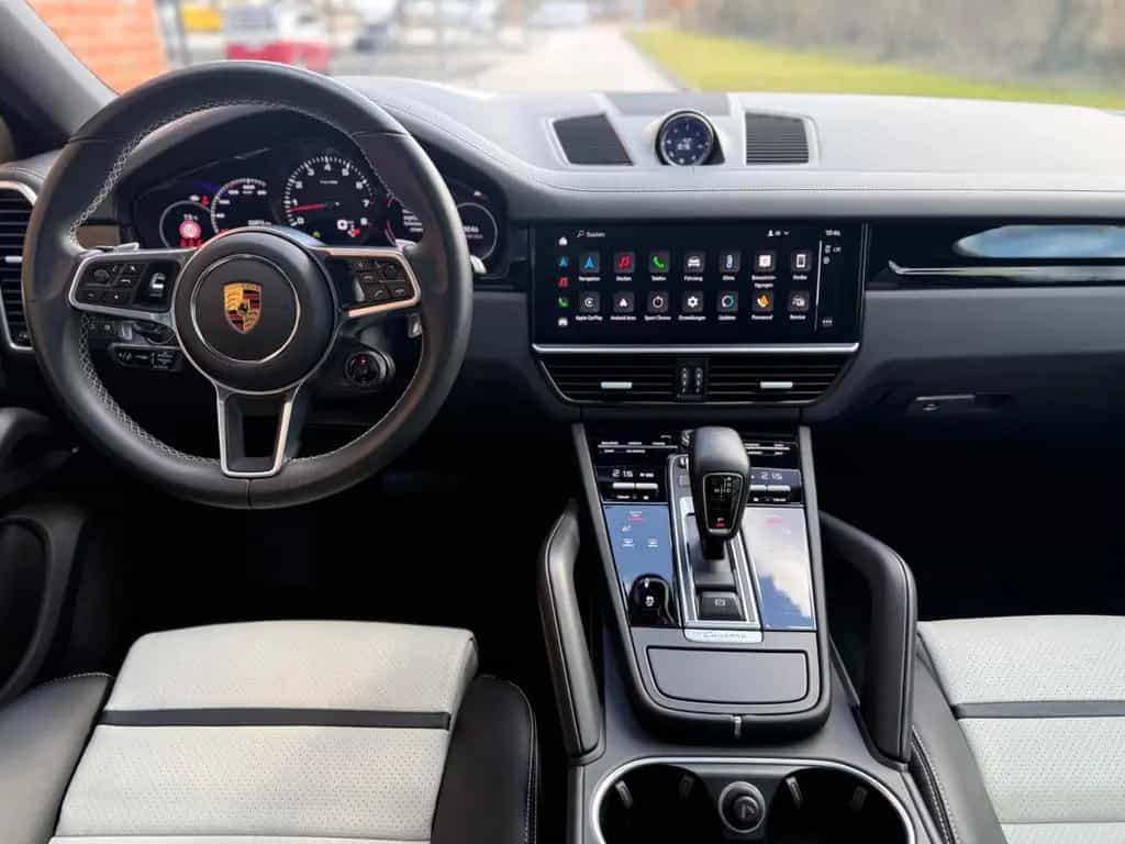Porsche Cayenne 06/2022-photo-14