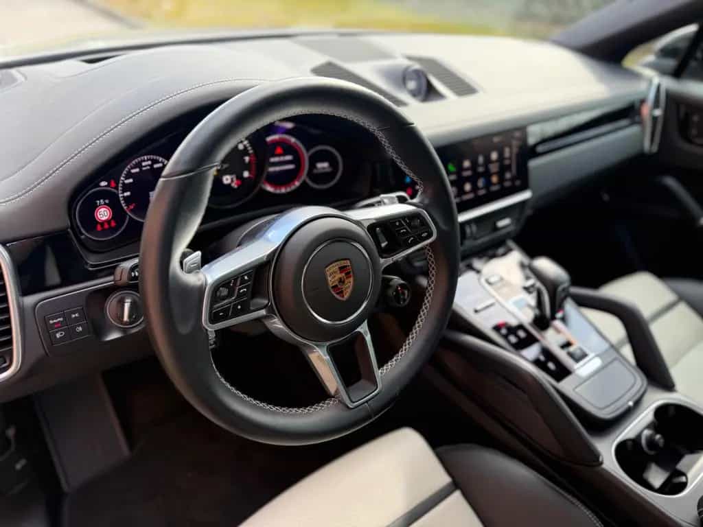 Porsche Cayenne 06/2022-photo-16