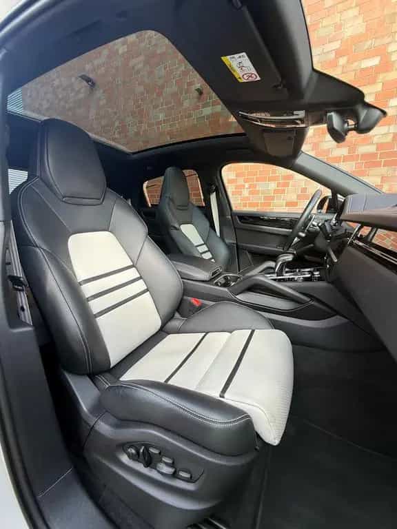 Porsche Cayenne 06/2022-photo-21