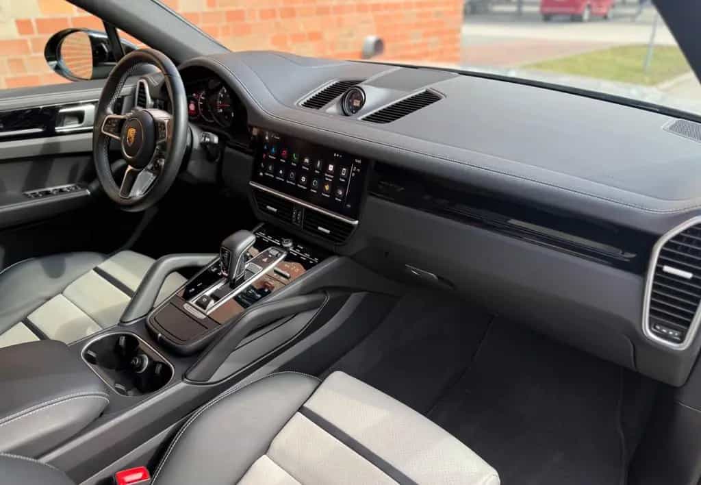 Porsche Cayenne 06/2022-photo-22