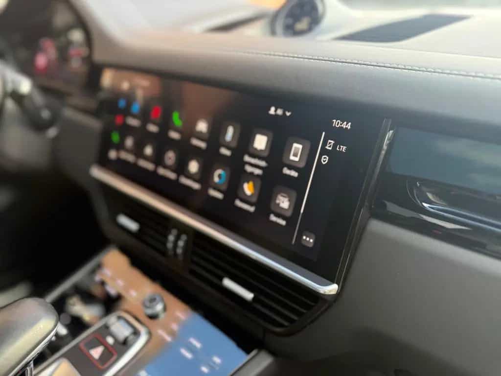 Porsche Cayenne 06/2022-photo-24