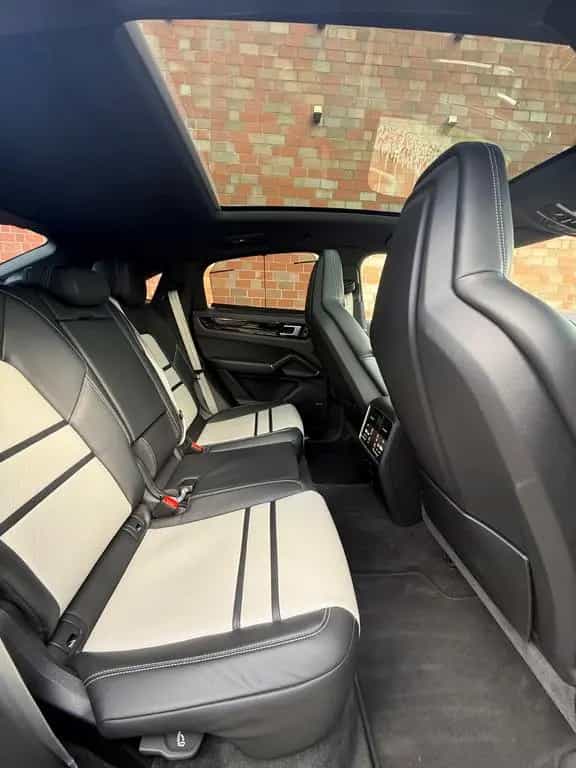 Porsche Cayenne 06/2022-photo-27