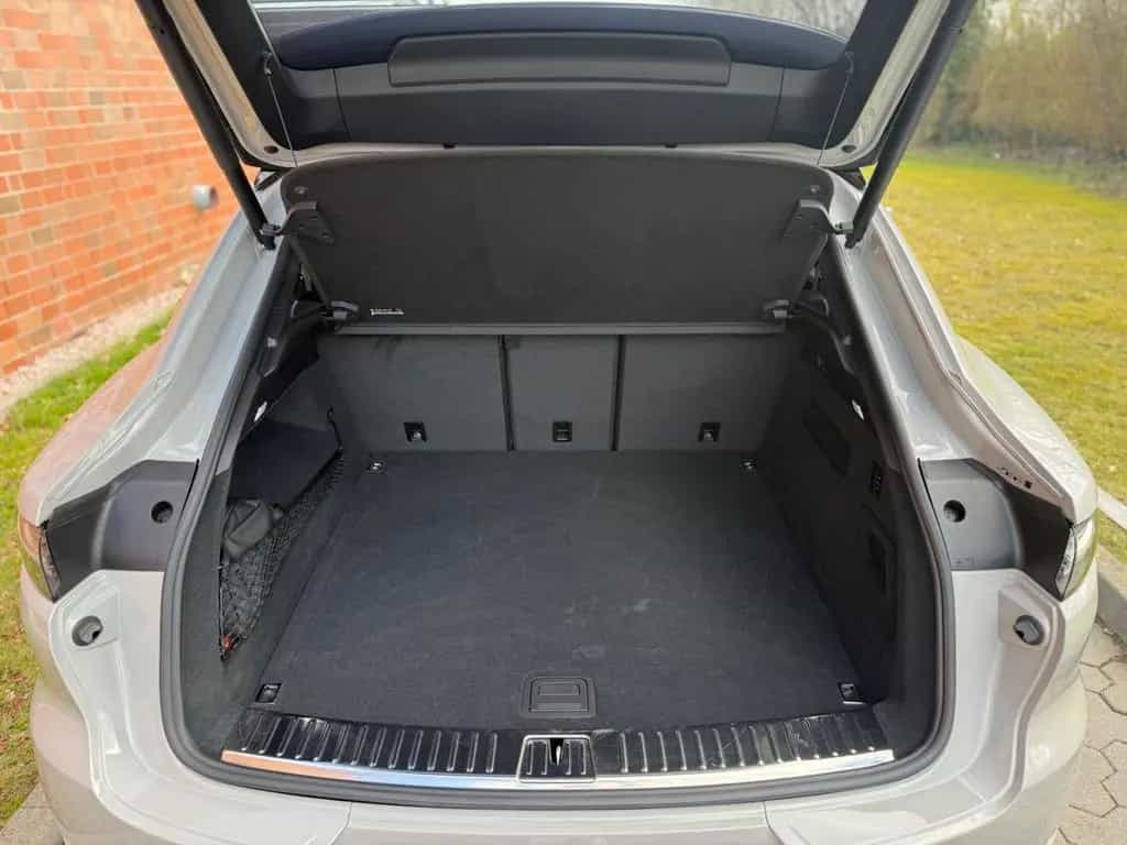 Porsche Cayenne 06/2022-photo-29