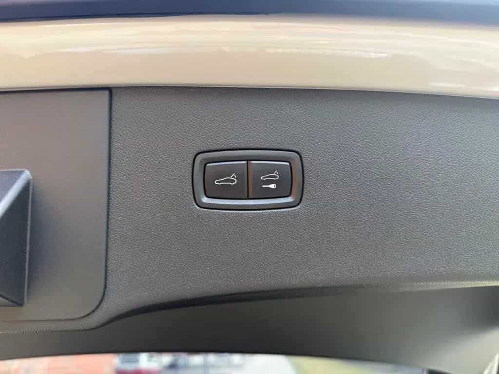 Porsche Cayenne 06/2022-photo-30