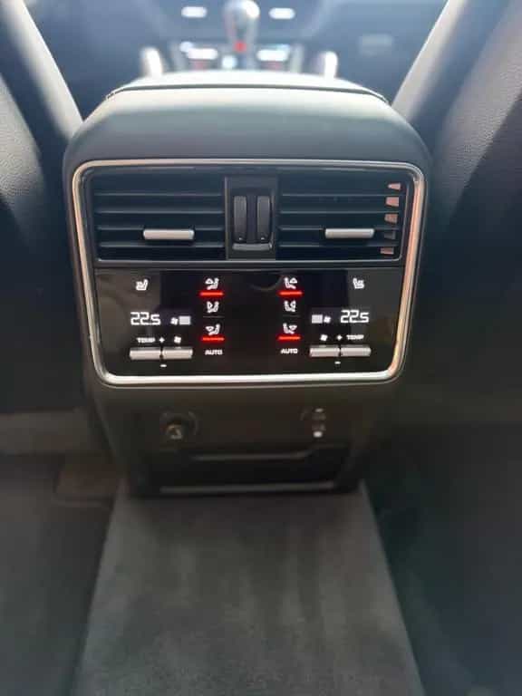 Porsche Cayenne 06/2022-photo-32