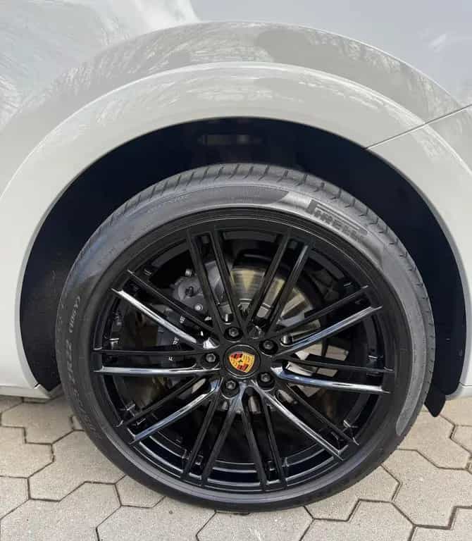 Porsche Cayenne 06/2022-photo-4