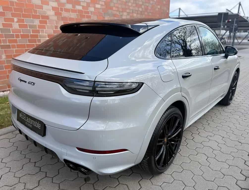 Porsche Cayenne 06/2022-photo-8